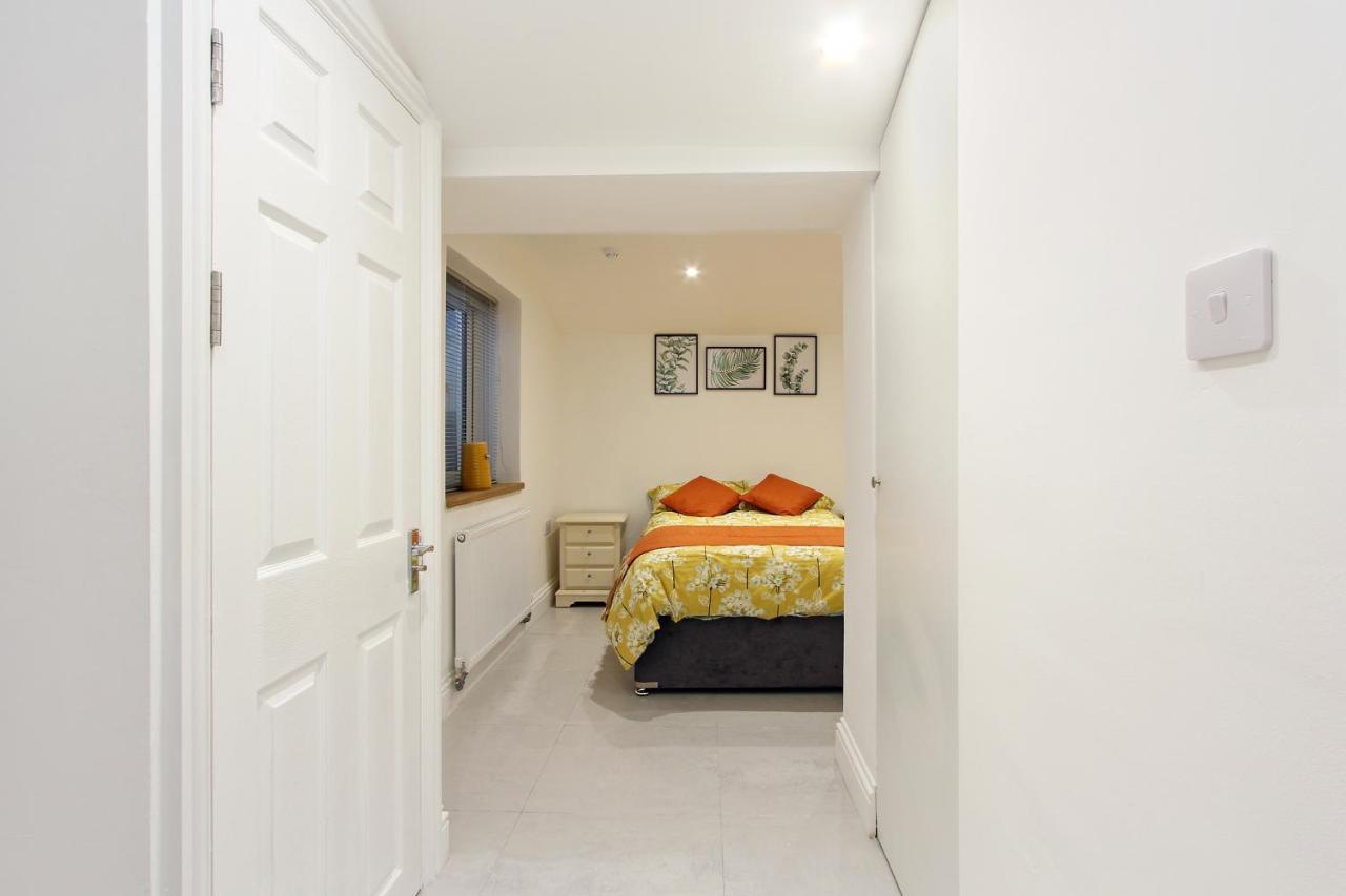 Апартаменты Splendid Flat In Kensington Olympia Лондон Экстерьер фото
